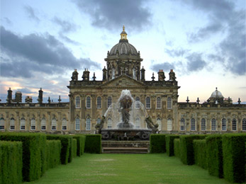 Homes & Gardens